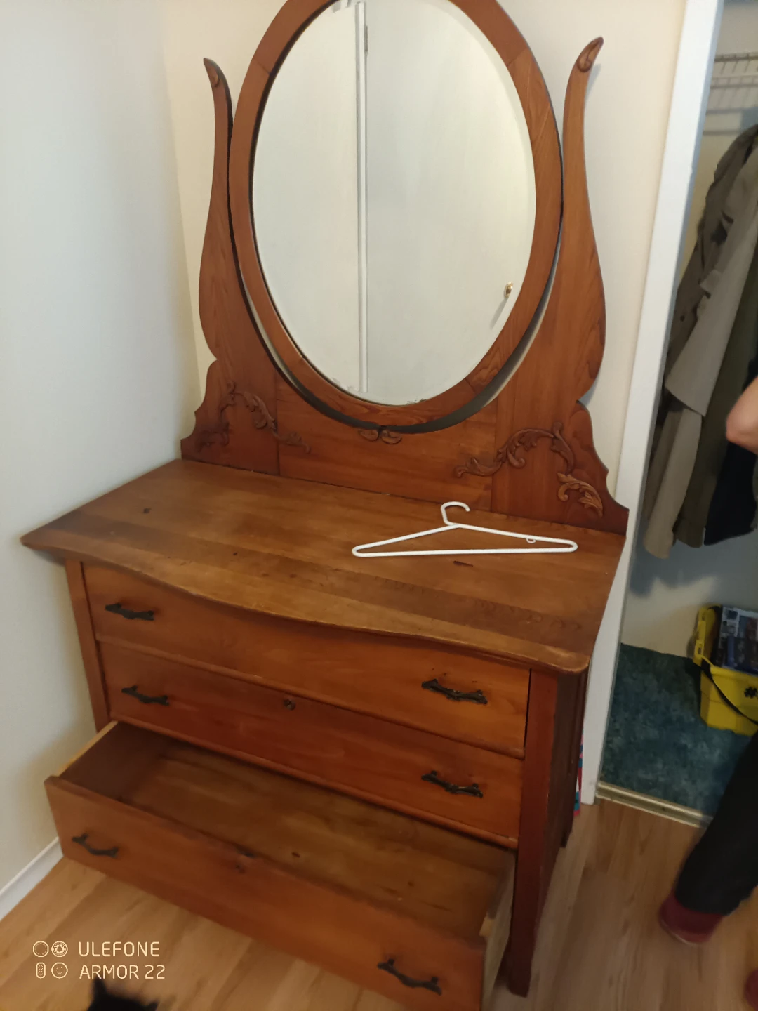 Antique Wooden Dresser with Mirror - photo 3