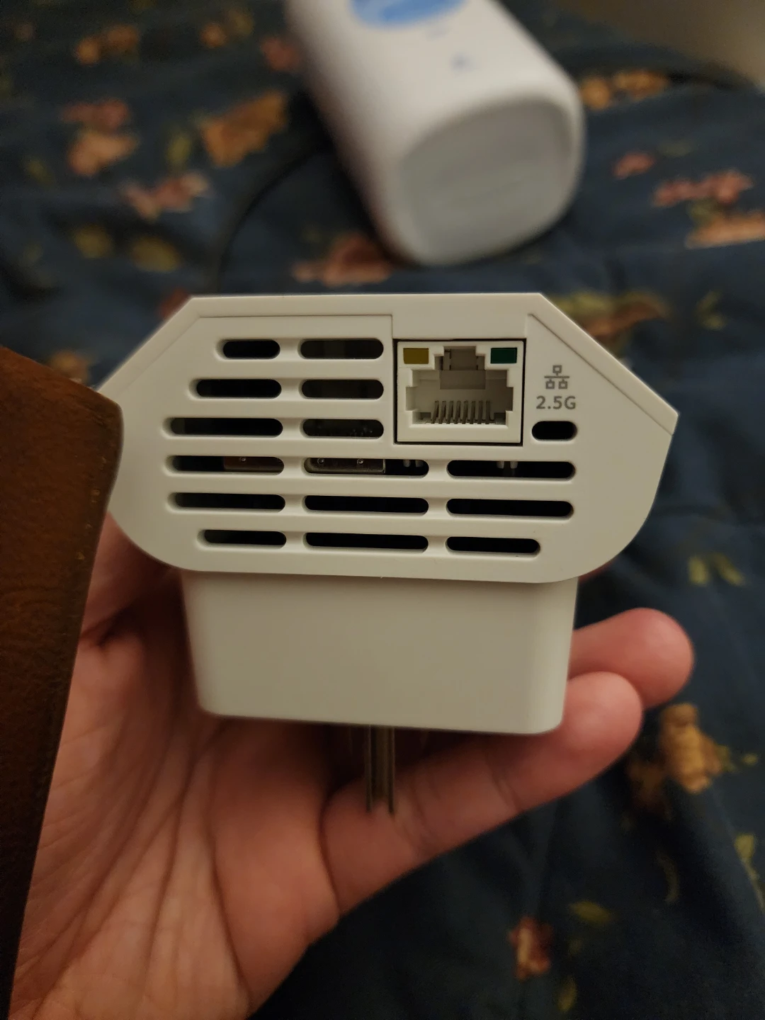 NETGEAR Nighthawk BE5000 Wallplug Extender EXS27 - photo 2