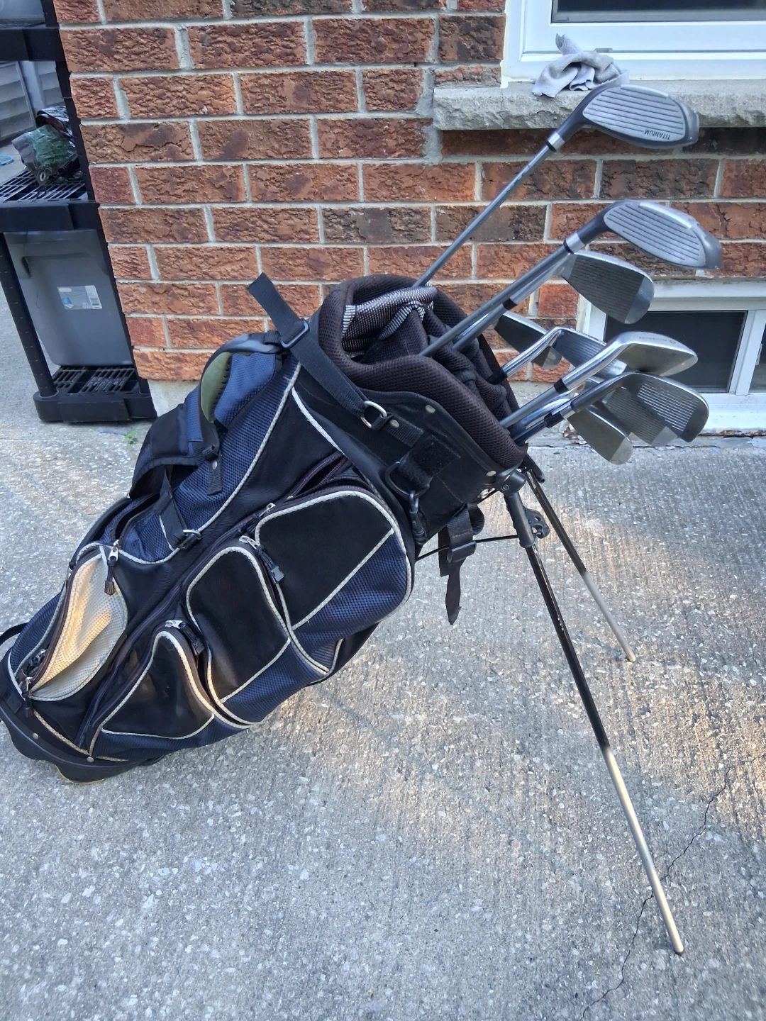Golf clubs