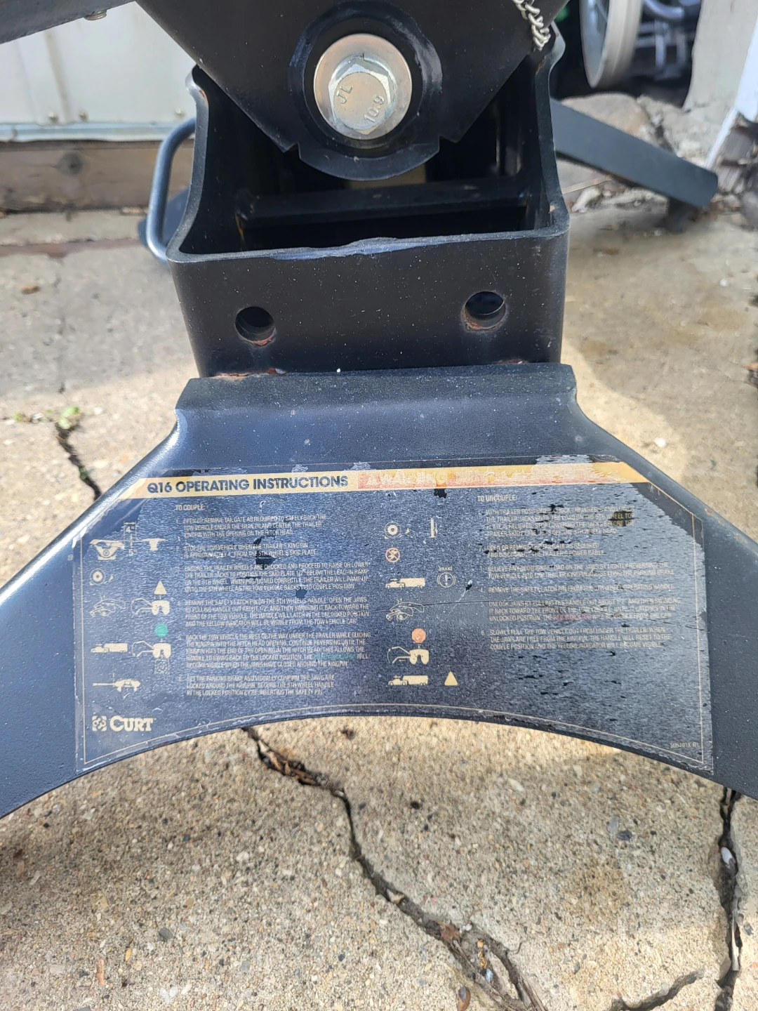 CURT Q16 Fifth Wheel Trailer Hitch - photo 4