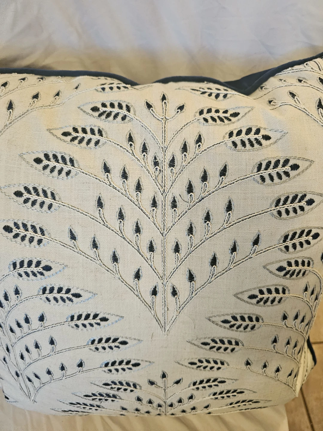 Multi-Coloured Leaves Rectangle Decor Pillow - photo 2