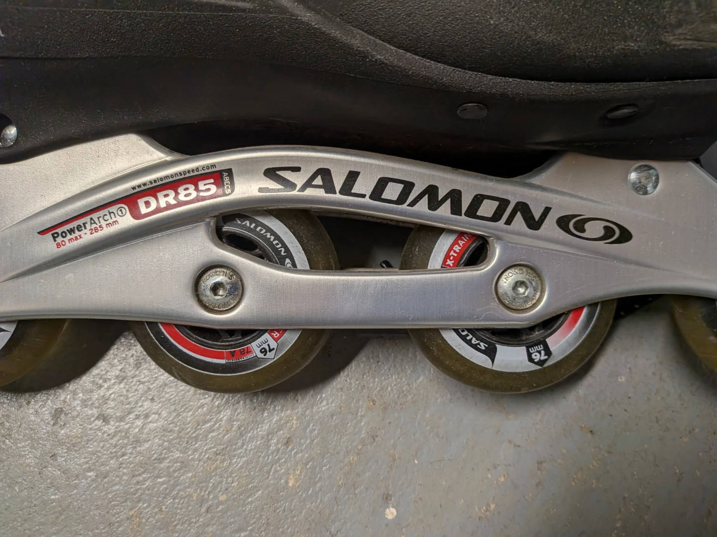 Salomon DR85 Inline Skates (size 11.5) with Protective Gear - photo 4