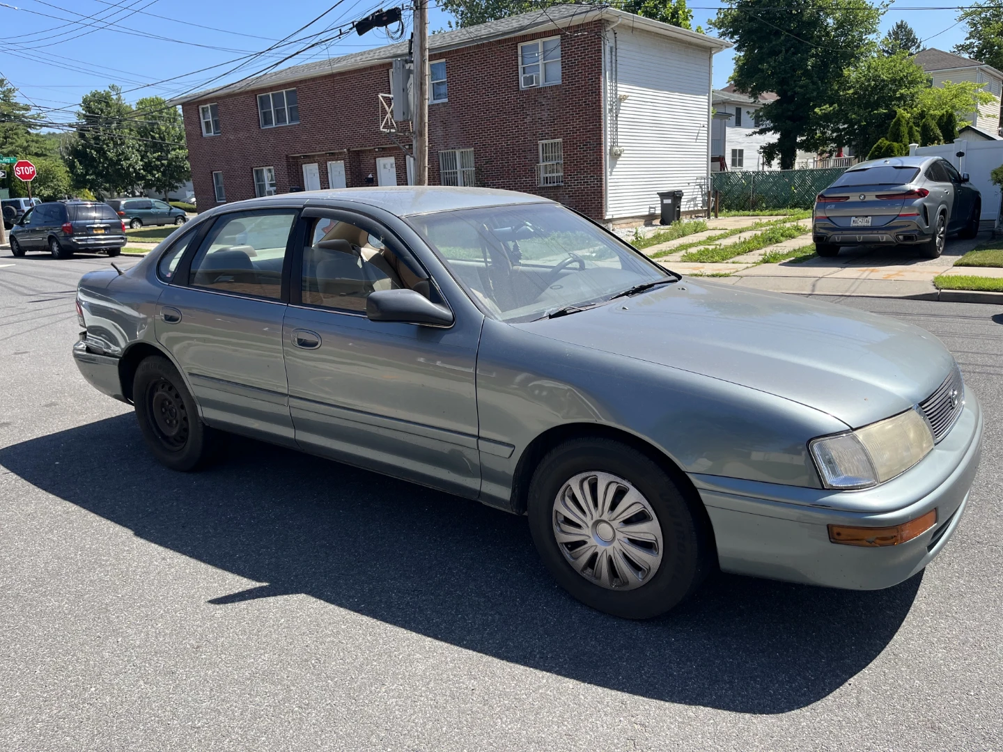 1996 Toyota Avalon 98,000, miles - photo 2