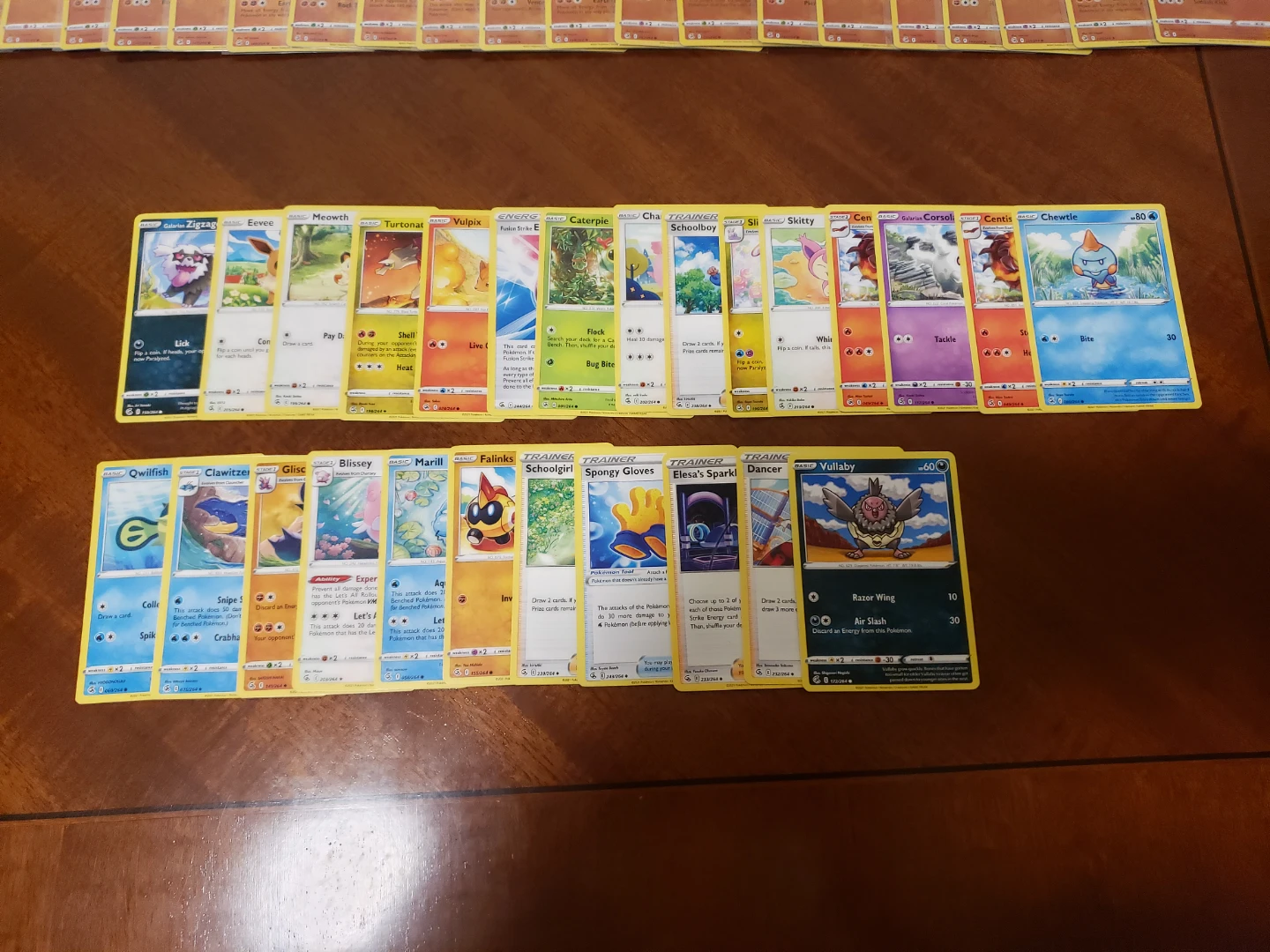 Fusion Strike Bundle 361 Cards + 26 Extra Cards - photo 4
