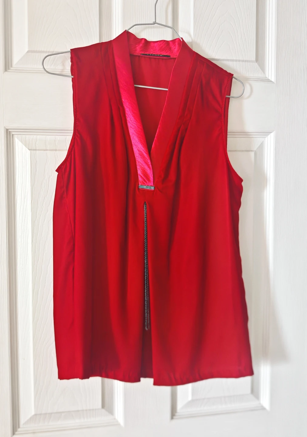 T Tahari Red Sleeveless Blouse Size S