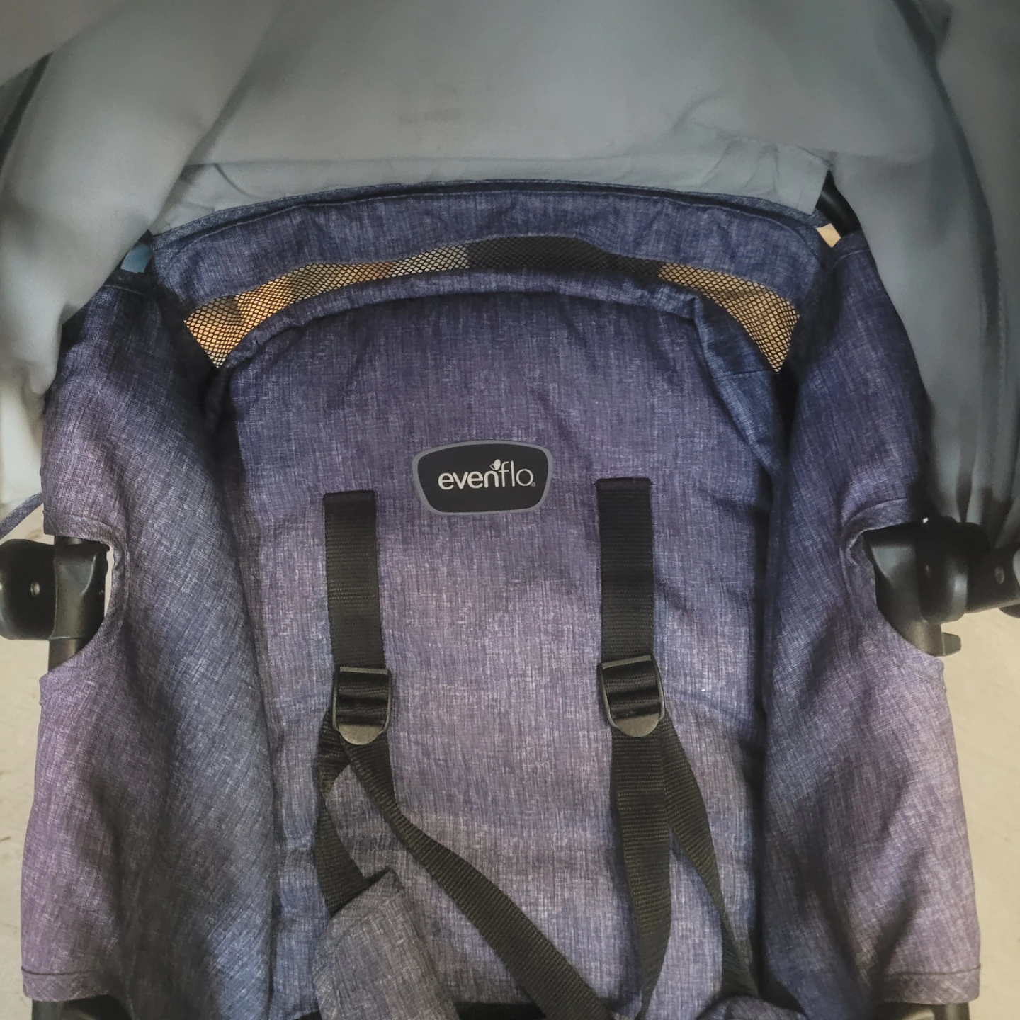 Evenflo Stroller - photo 2