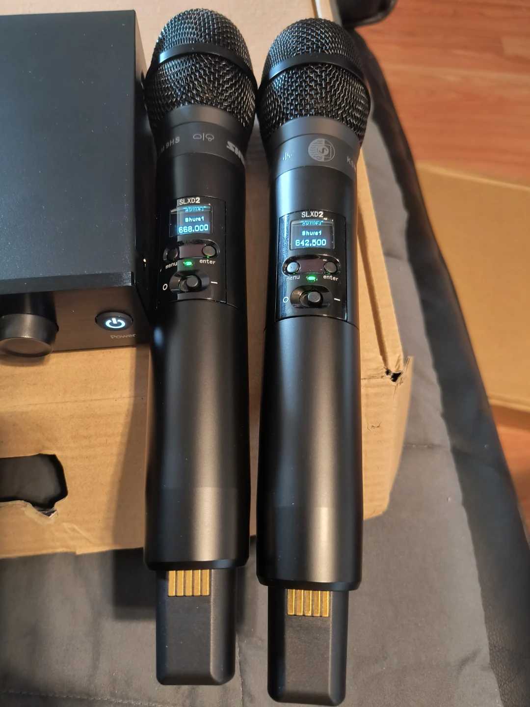 Brand new Shure SLX-D Dual Wireless Microphone System - photo 4