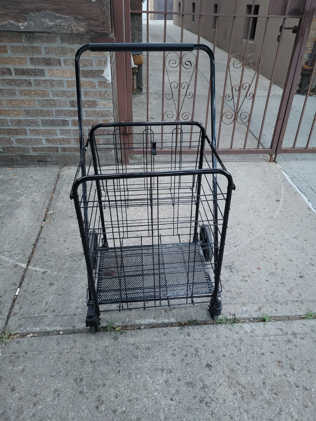 Big Black Metal Folding Shopping Cart with extra basket