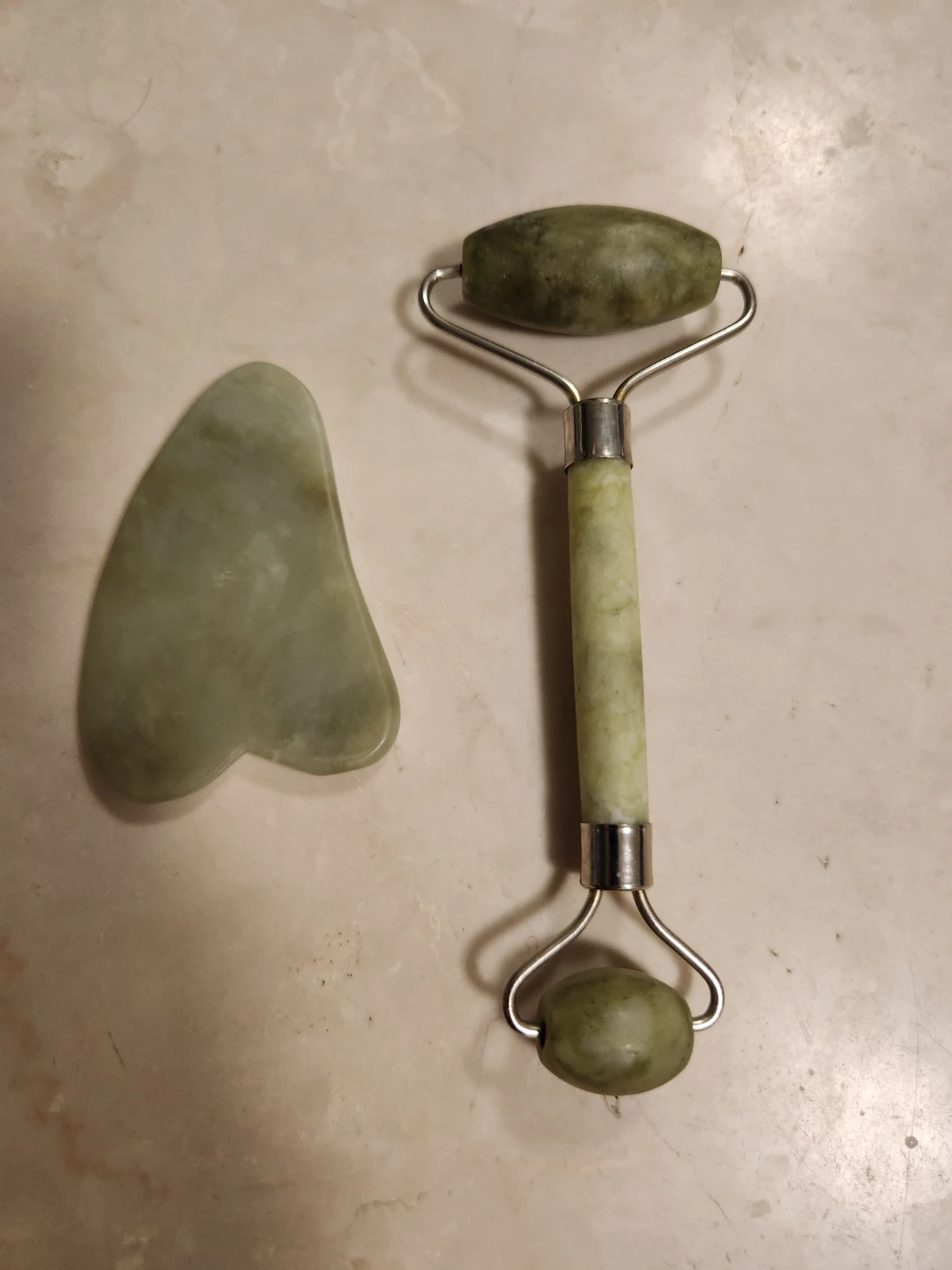 Jade Face Roller and Gua Sha Set - photo 2
