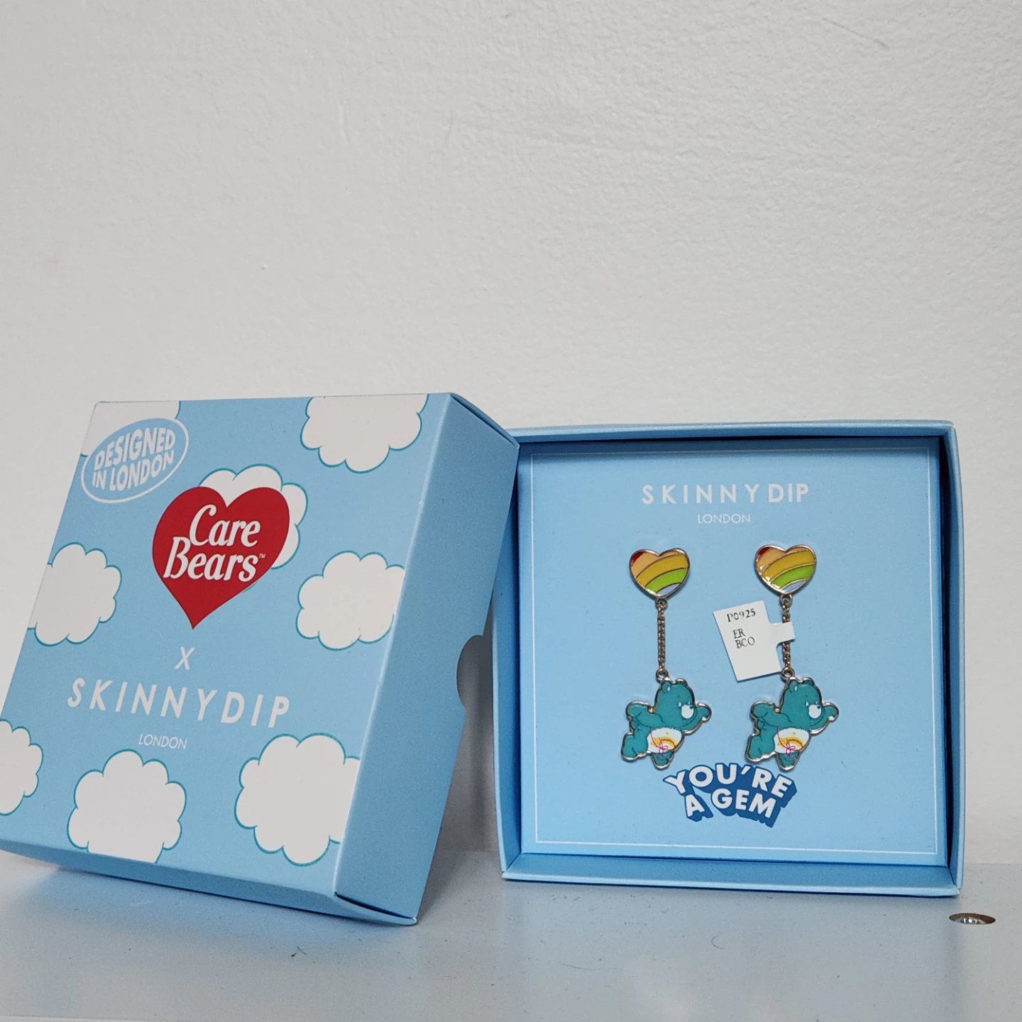 New in box Skinnydip x Care Bears Teal Heart Drop Earrings - photo 4