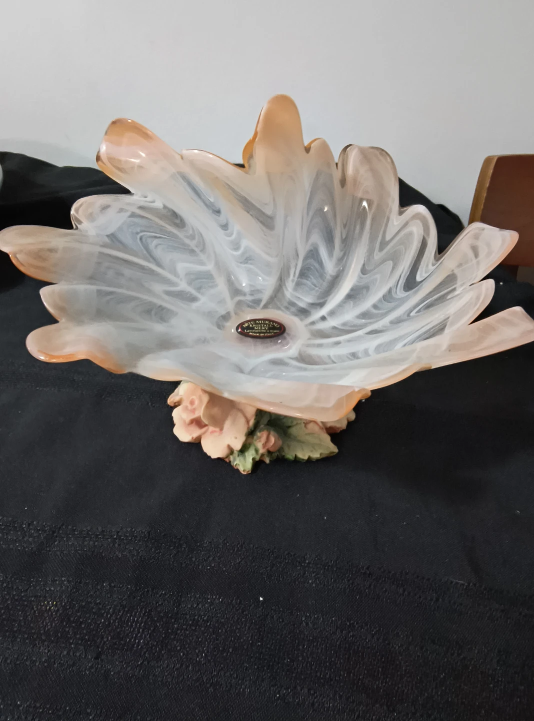 Arte Murano Glass Bowl with Floral Base - photo 5