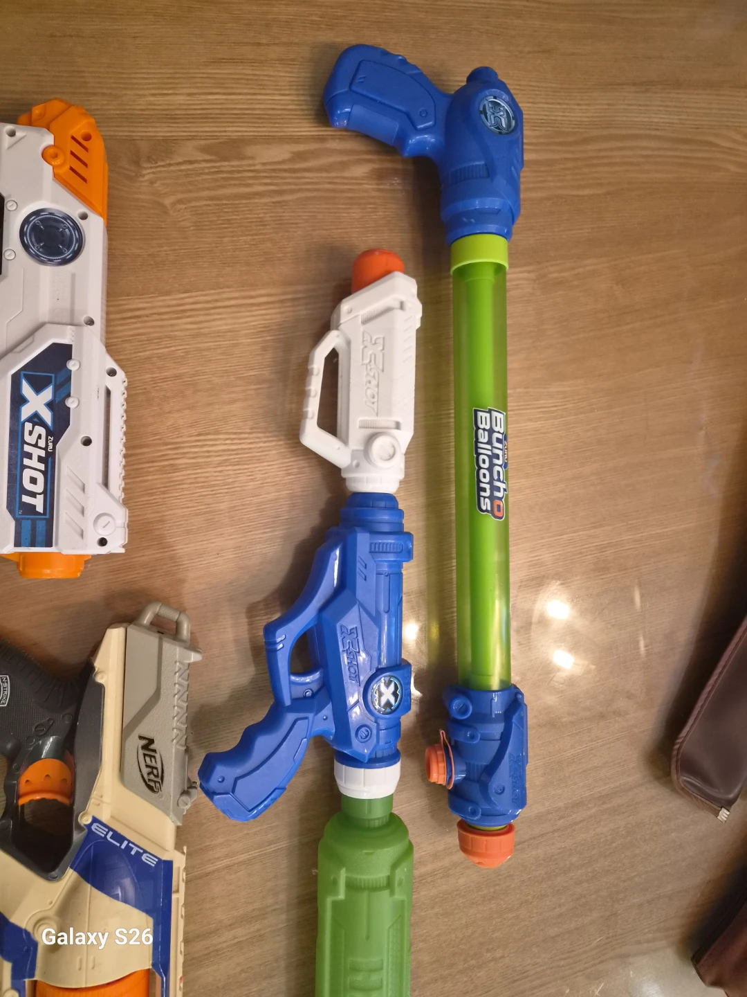 4 Nerf guns and bullets, 2 water gun (toys) - photo 2