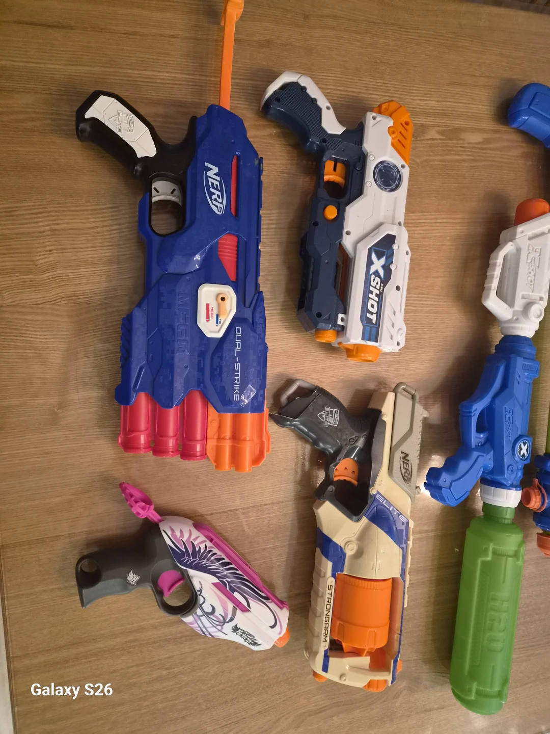 4 Nerf guns and bullets, 2 water gun (toys) - photo 3