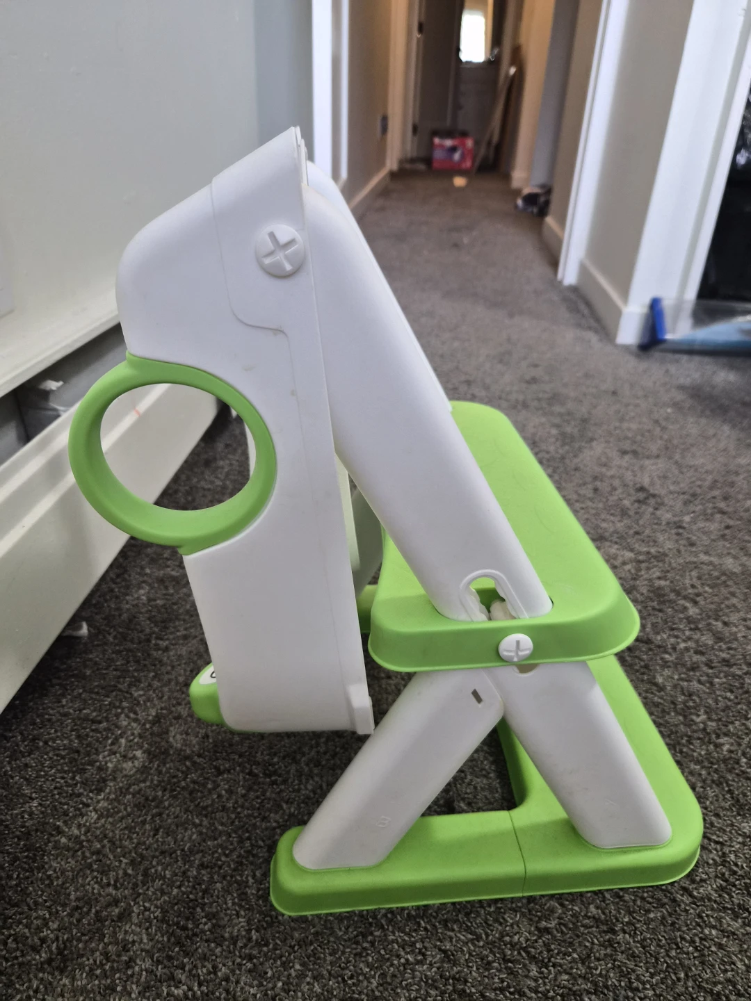 Kids potty