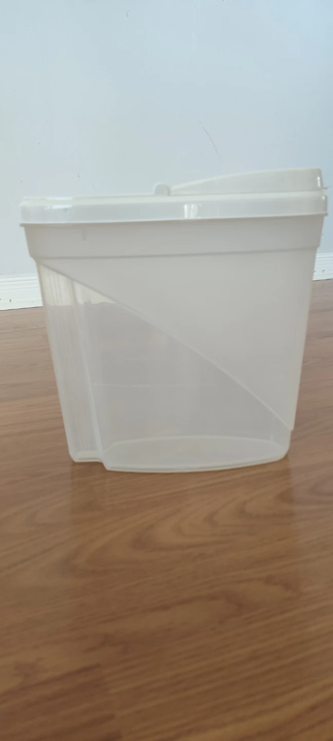Plastic Storage Container with Lid