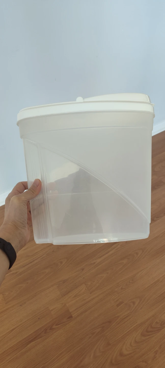 Plastic Storage Container with Lid - photo 2
