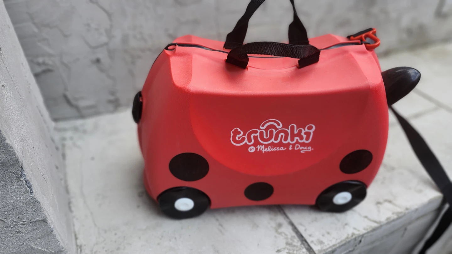 Trunki Melissa and Doug Ride-On Suitcase