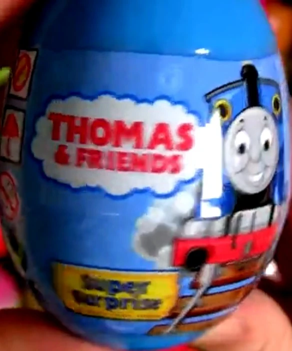 Thomas & Friends "Super Surprise" Egg