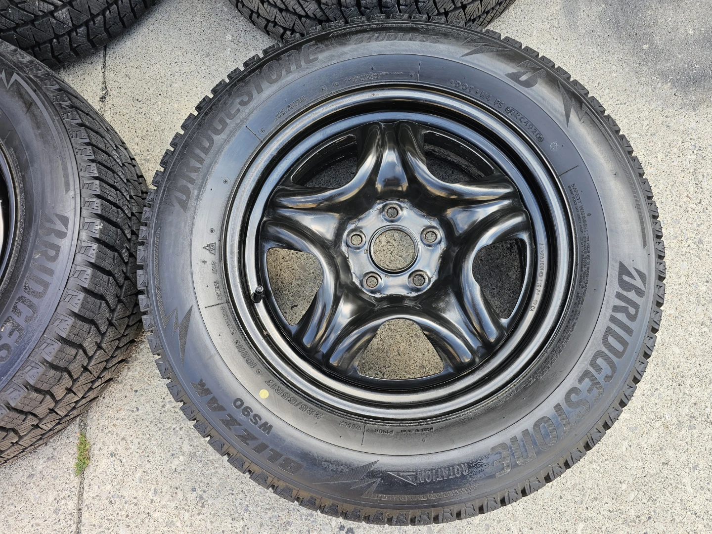 TOYOTA RAV4 WINTER TIRES ON STEEL RIMS 225/65 R17 - photo 5