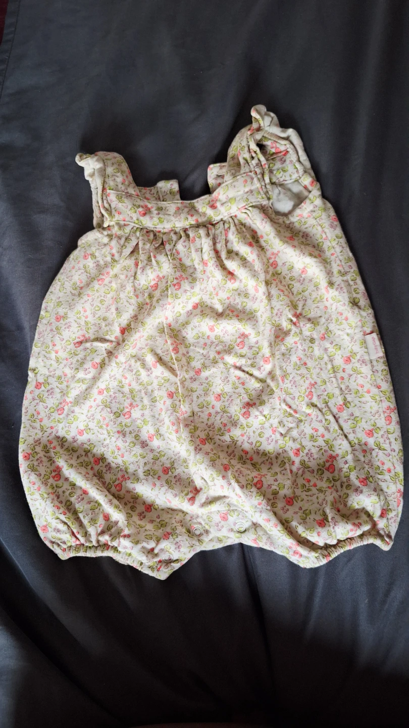 Baby girl onesies bundle - photo 5