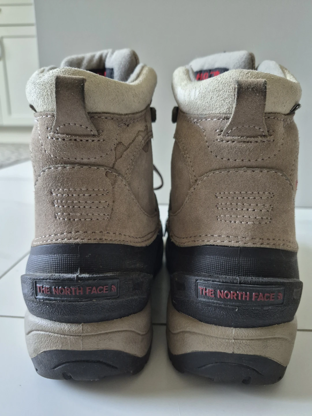 The North Face Chilkat Winter Boots Size 7 - photo 4