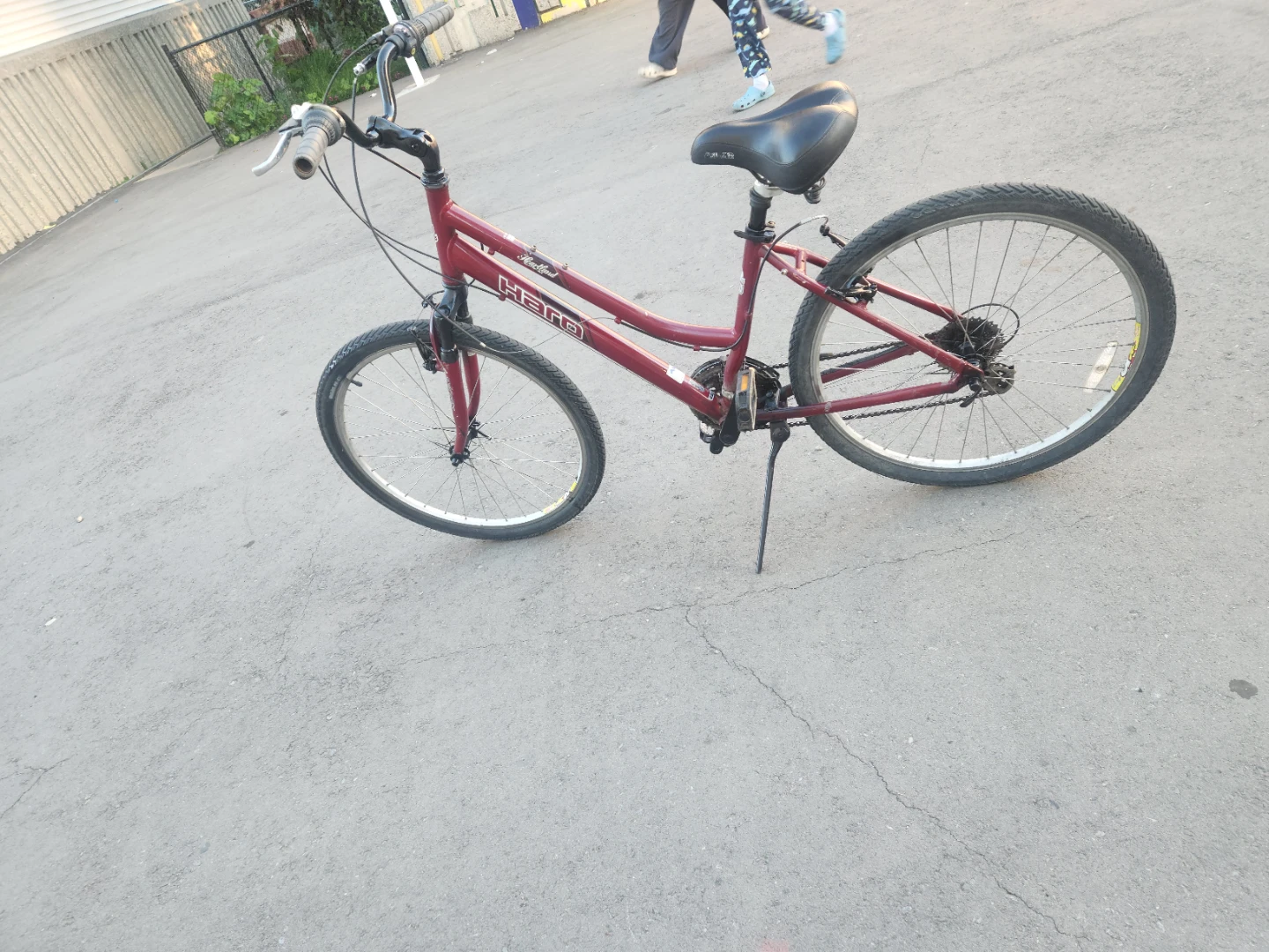 Haro Red Women's Cruiser Bike