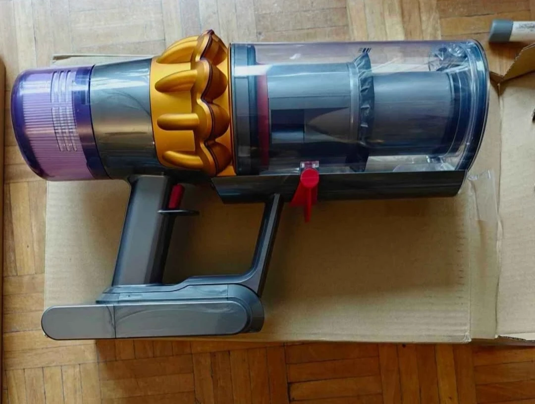 Dyson V15S Submarine 2026 model BRAND NEW !!! NEVER BEEN USED - photo 5