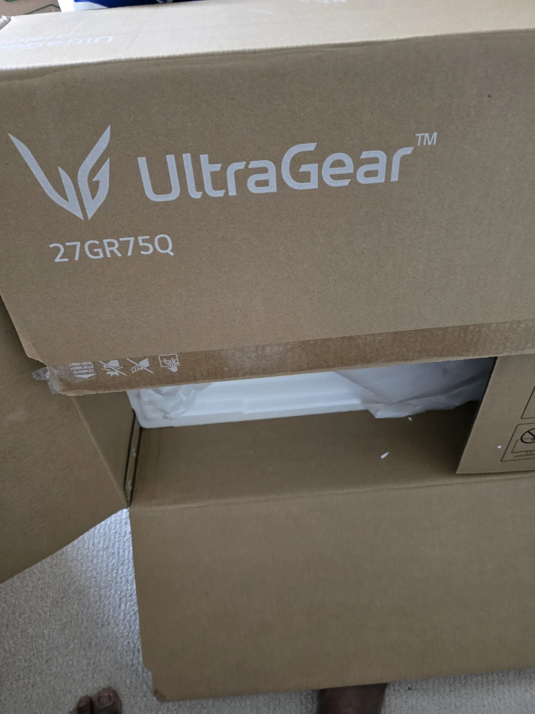 LG UltraGear 27GR75Q Gaming Monitor - photo 2