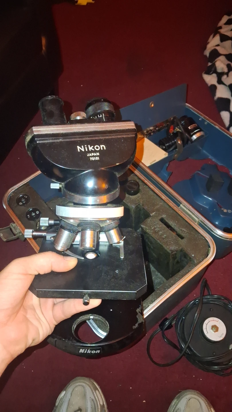 Working Vintage Nikon Japan 70101 Microscope