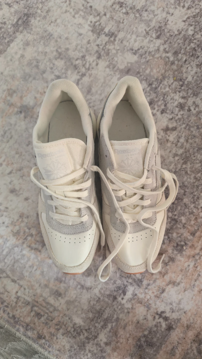 Reebok Classic Leather Sneakers