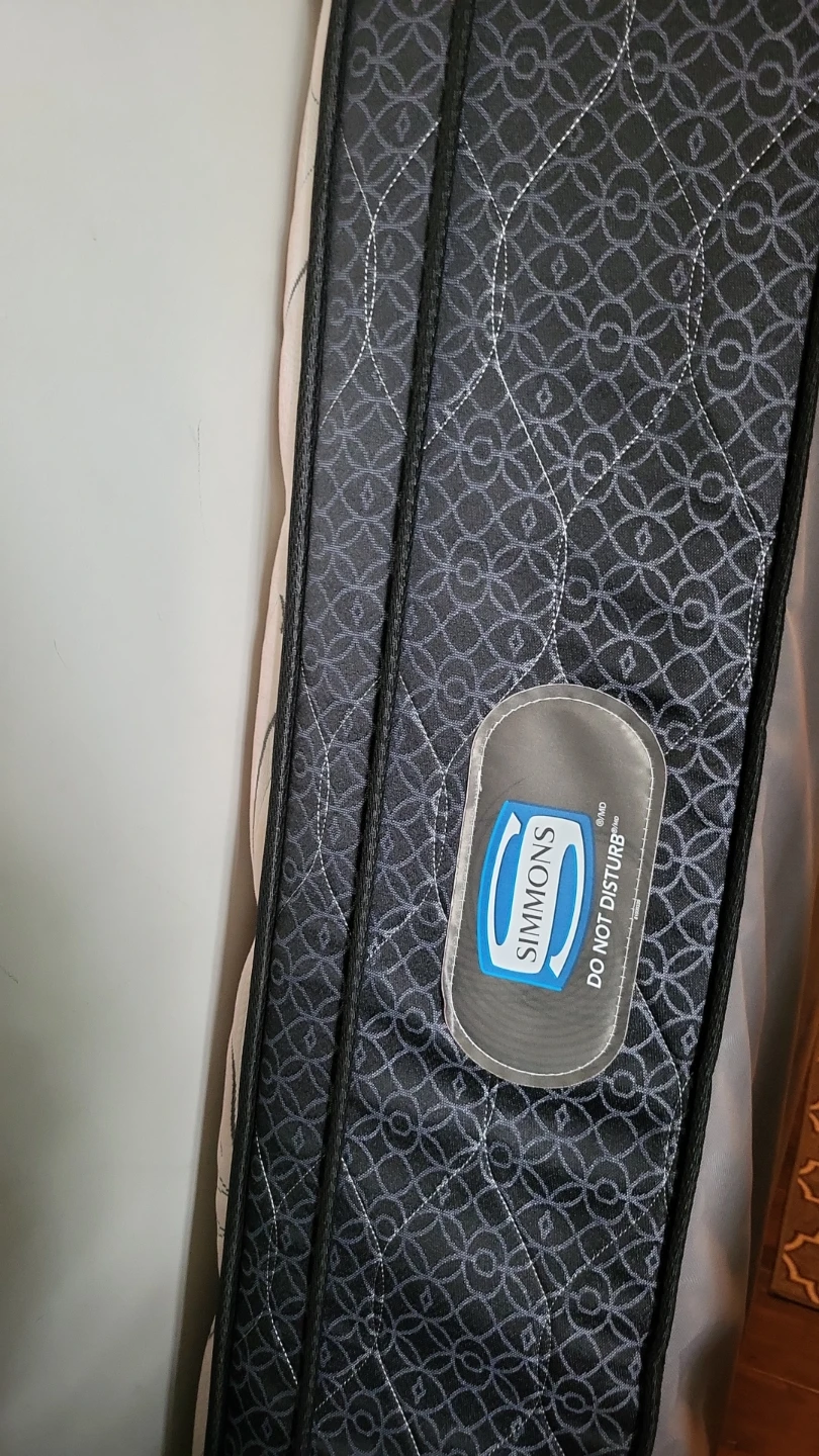 Simmons Mattress - Queen size - photo 4