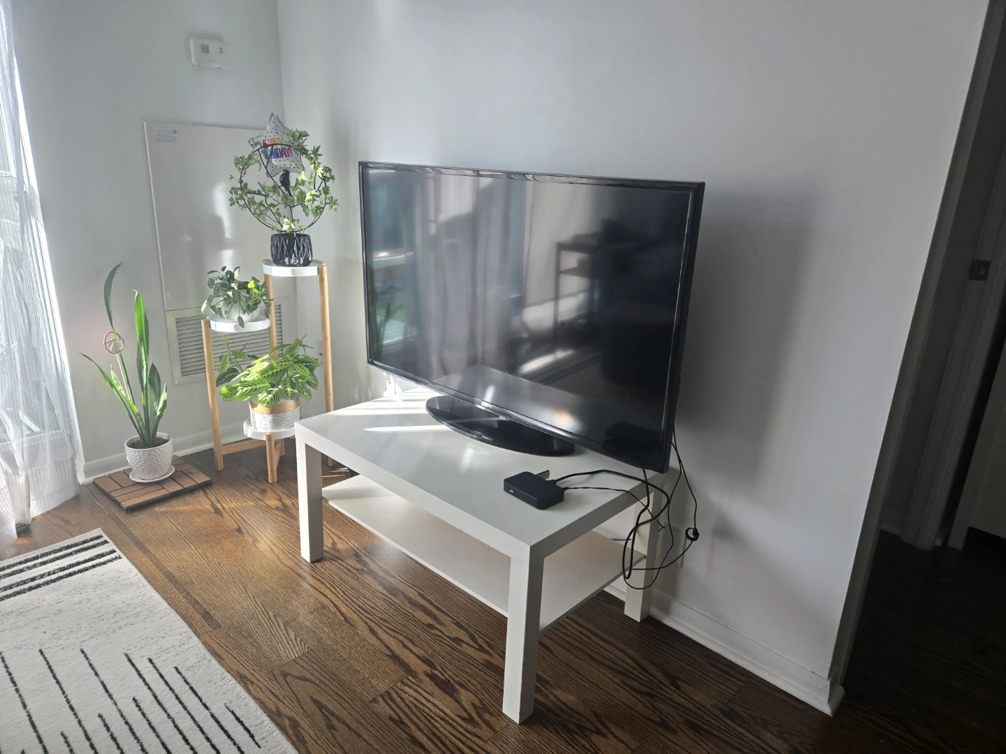 Samsung Flat Screen TV (50") with Table - photo 2