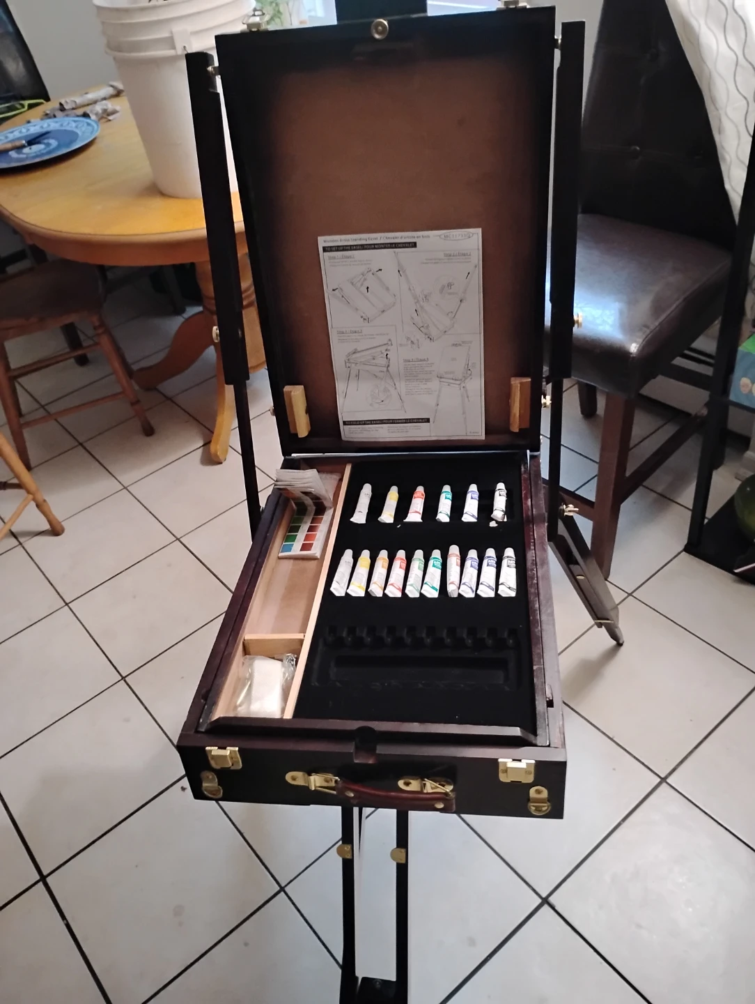 Italian art easel