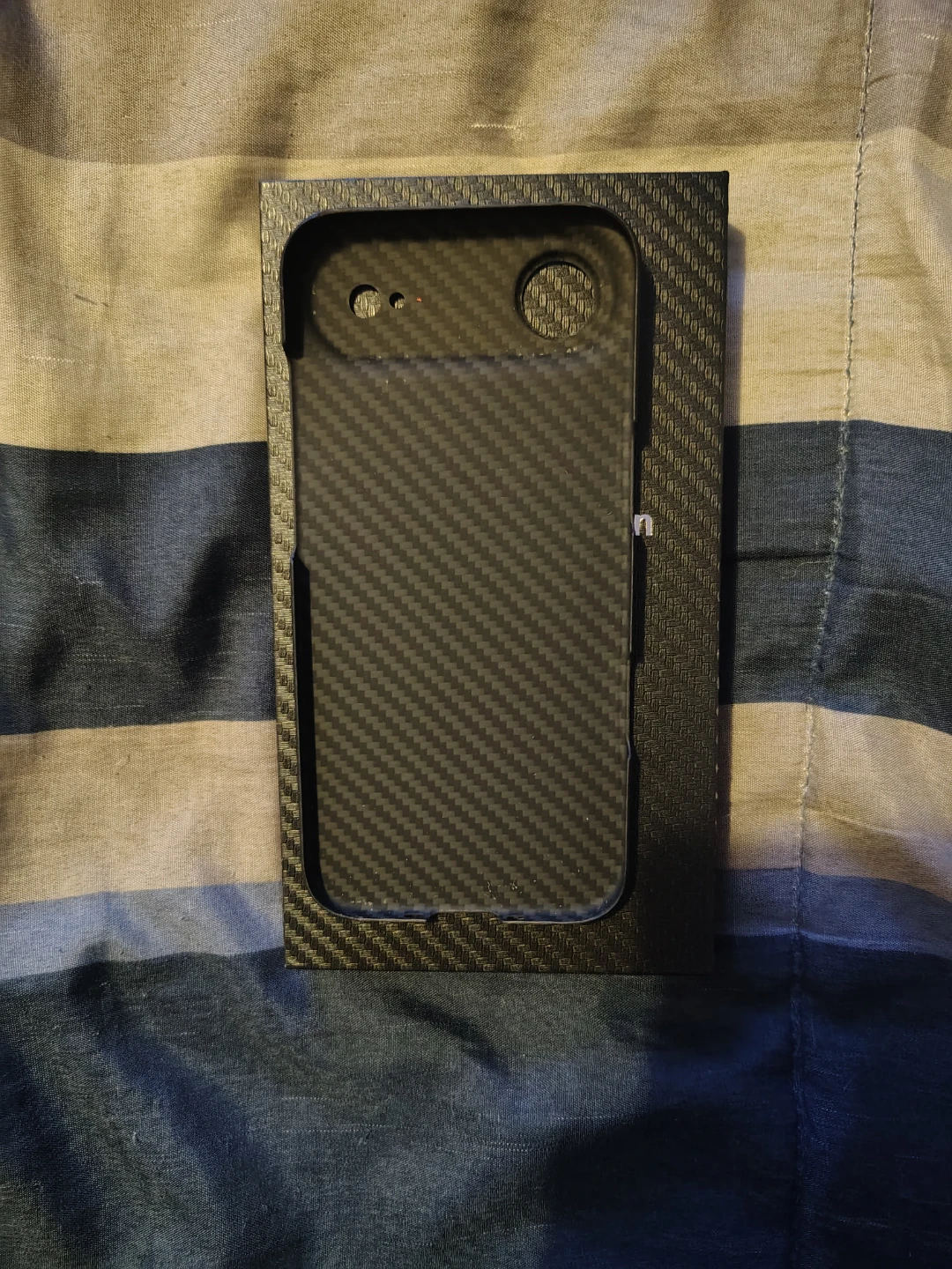 Carbon Fiber Style Phone Case - photo 2