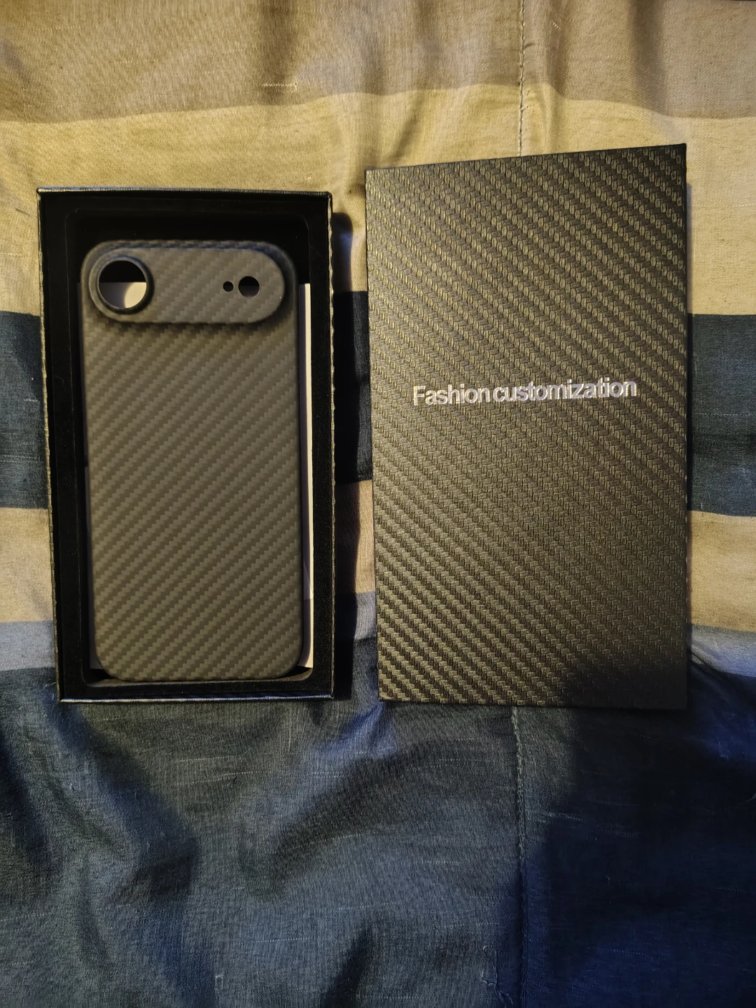 Carbon Fiber Style Phone Case - photo 3