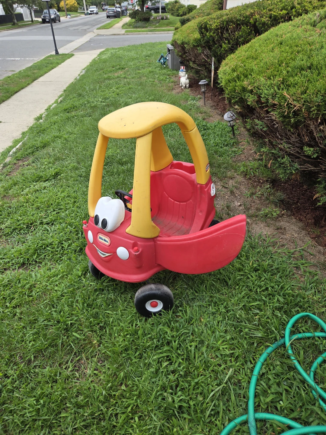 Little Tikes Cozy Coupe Ride-On Toy Car
