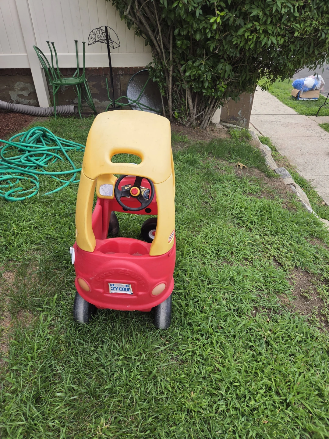 Little Tikes Cozy Coupe Ride-On Toy Car - photo 2