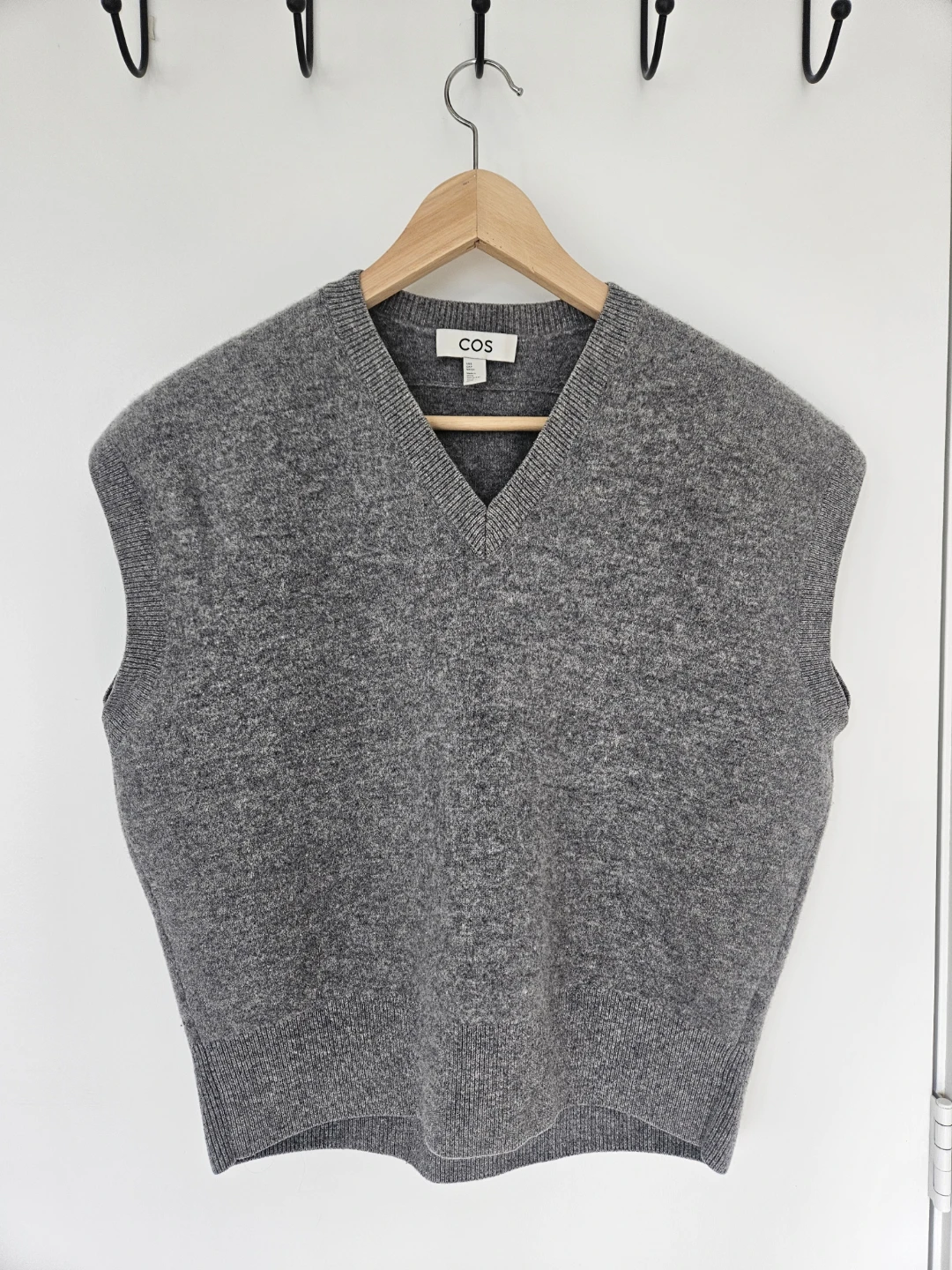 COS Grey V-Neck Sleeveless Sweater Vest - Size S