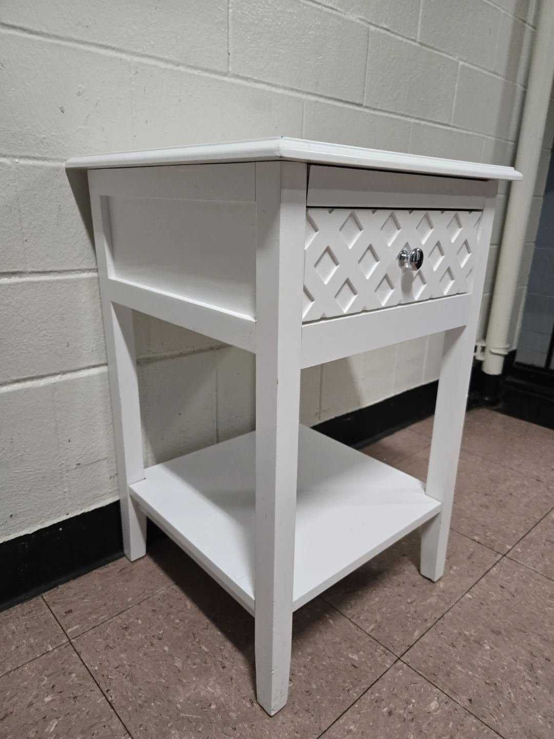 White Wooden End Table / Nightstand (Lattice Drawer) - photo 5