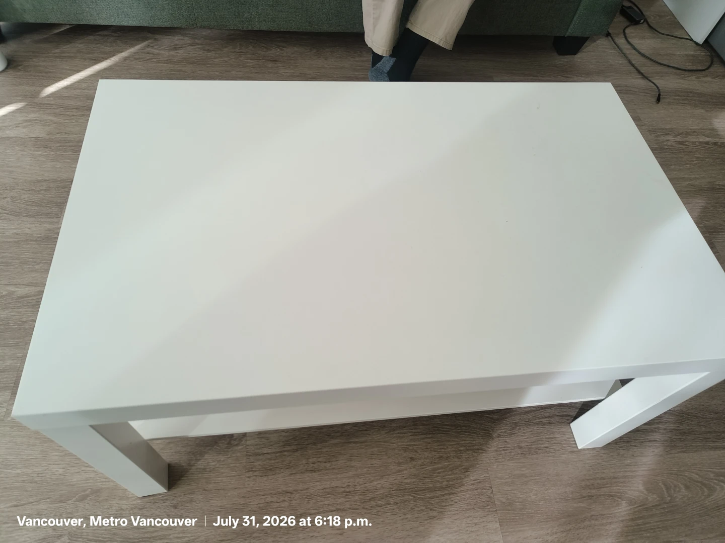 Ikea white coffee table - photo 2