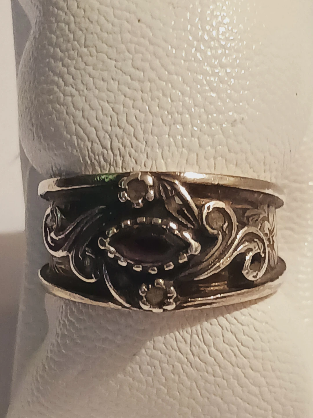 Gorgeous Ornate Sterling Silver purple stone ring - photo 3