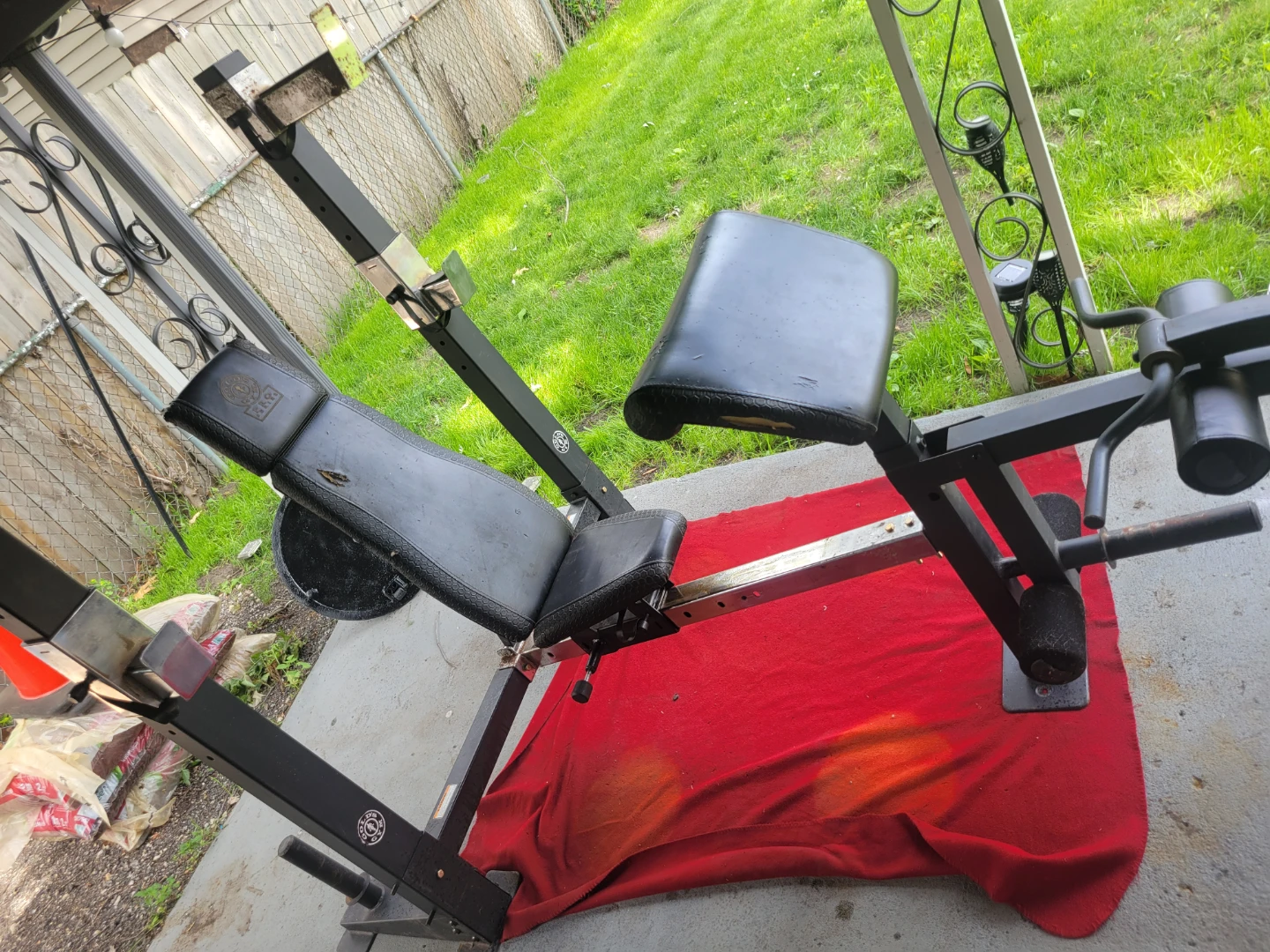 GOLD'S GYM OLYMPIC BENCH WITH SQUAT RACK  HEAVY DUTY