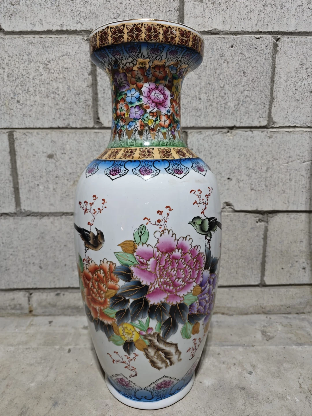 Decorative Porcelain Vase with Floral and Figural Scenes - photo 4