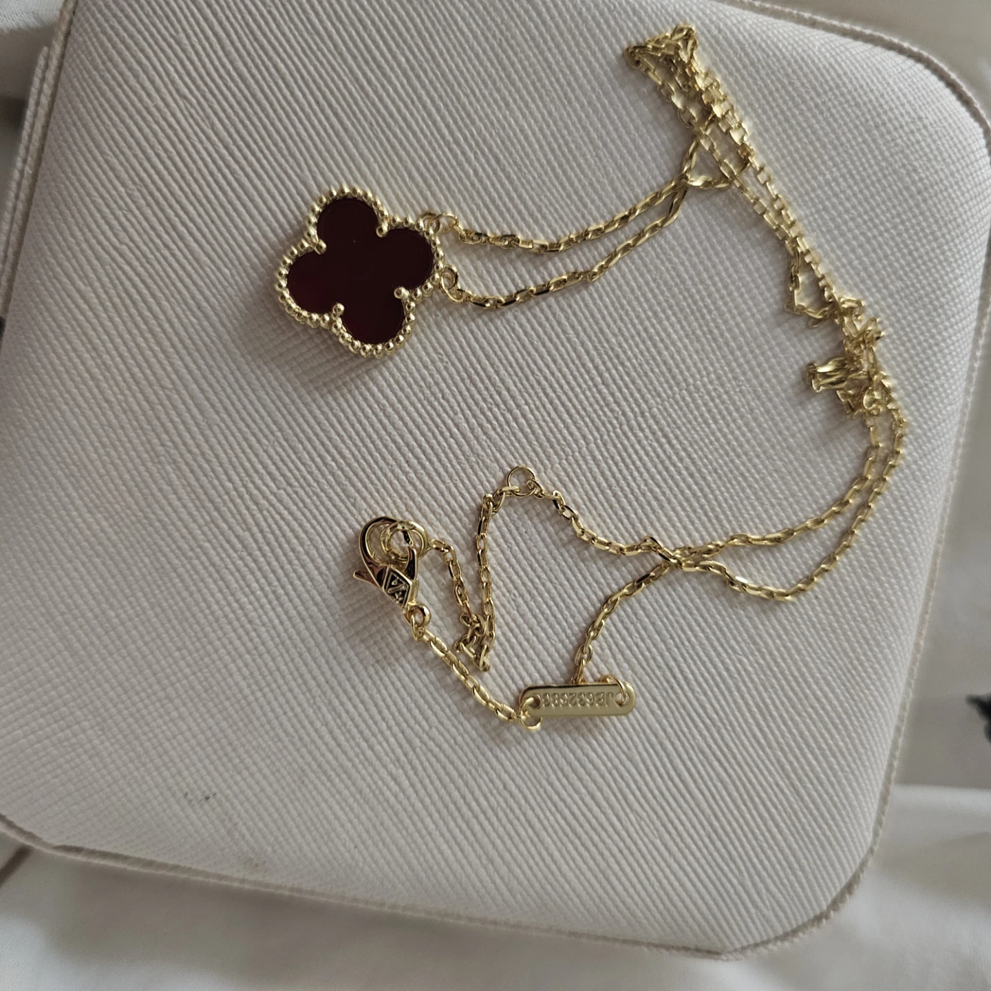 Gold Clover Necklace - photo 2
