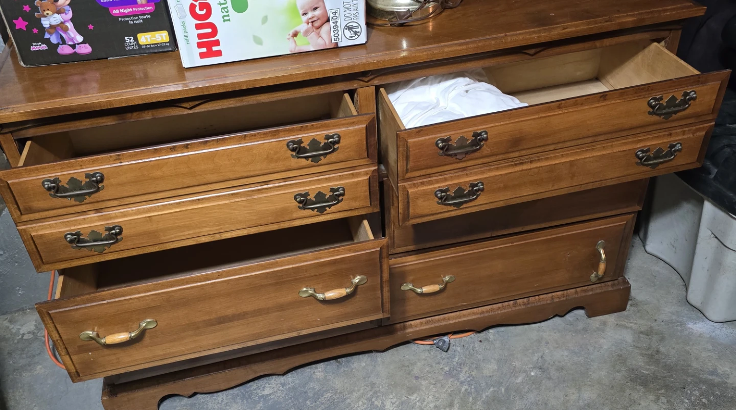 Wooden Dresser with 8 Drawers - photo 4