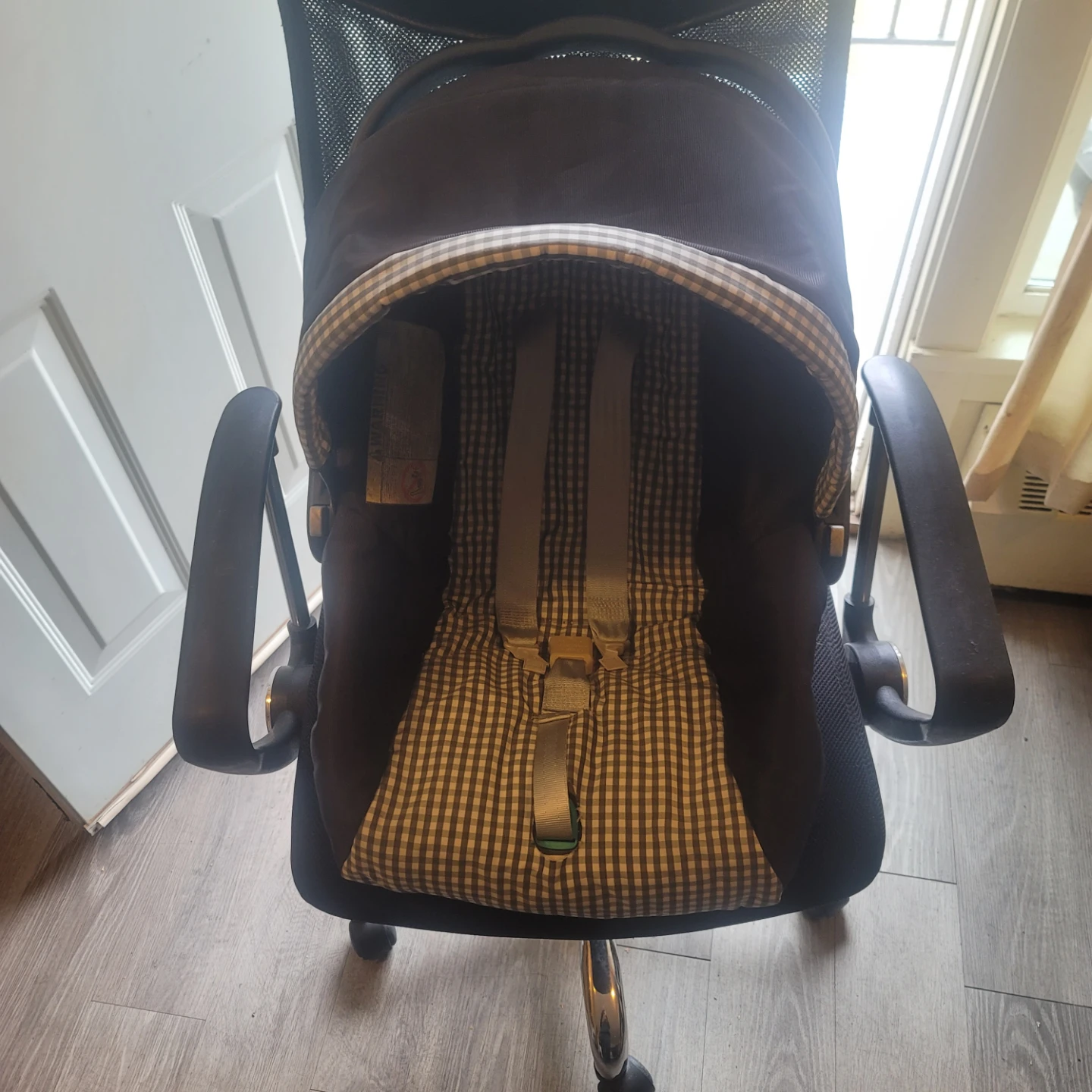 Infant Car Seat - photo 2