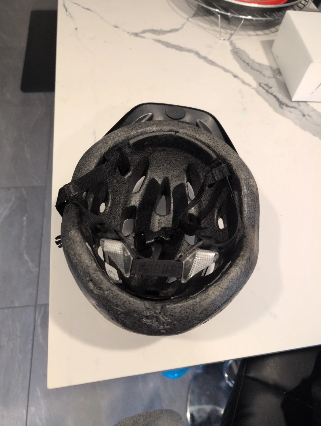 Bell Black Bike Helmet - photo 2