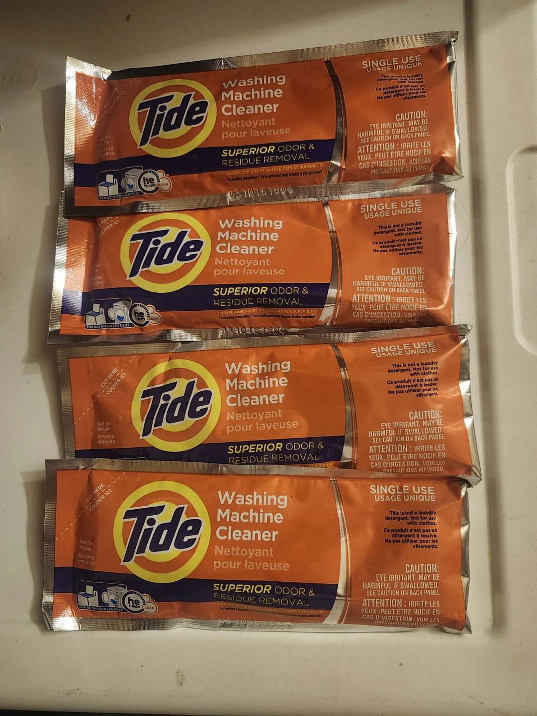 Tide Washing Machine Cleaner (4 Single Use Packets)