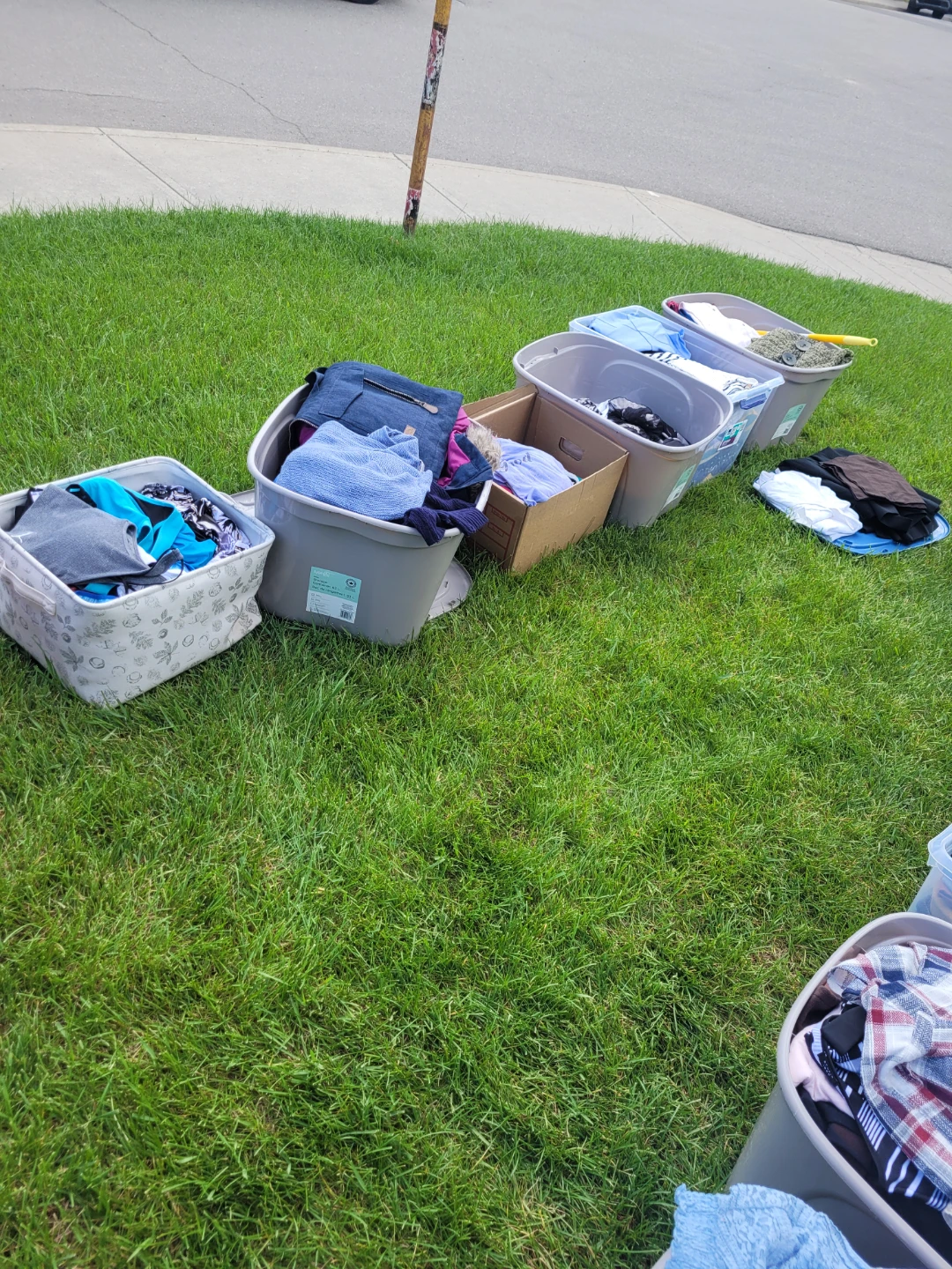 Yard sale - photo 2