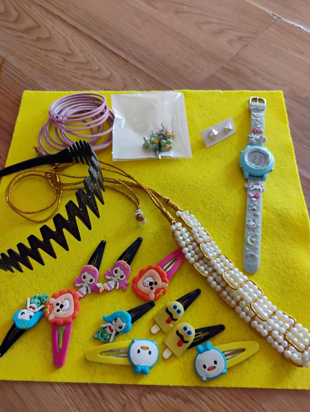 Kids Accessory Set with Watch